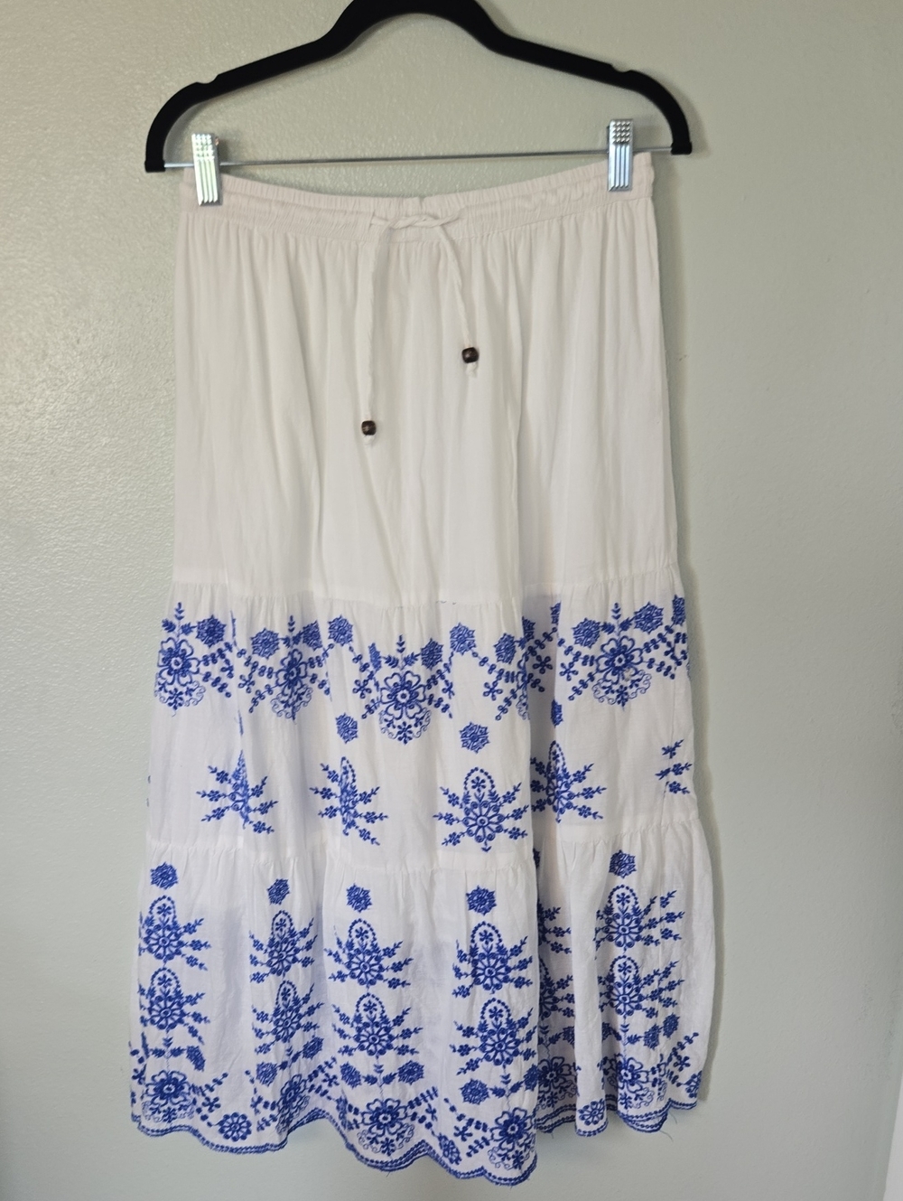 Dress Nado | White & Blue Embroidered Tiered Maxi Skirt Size Large
